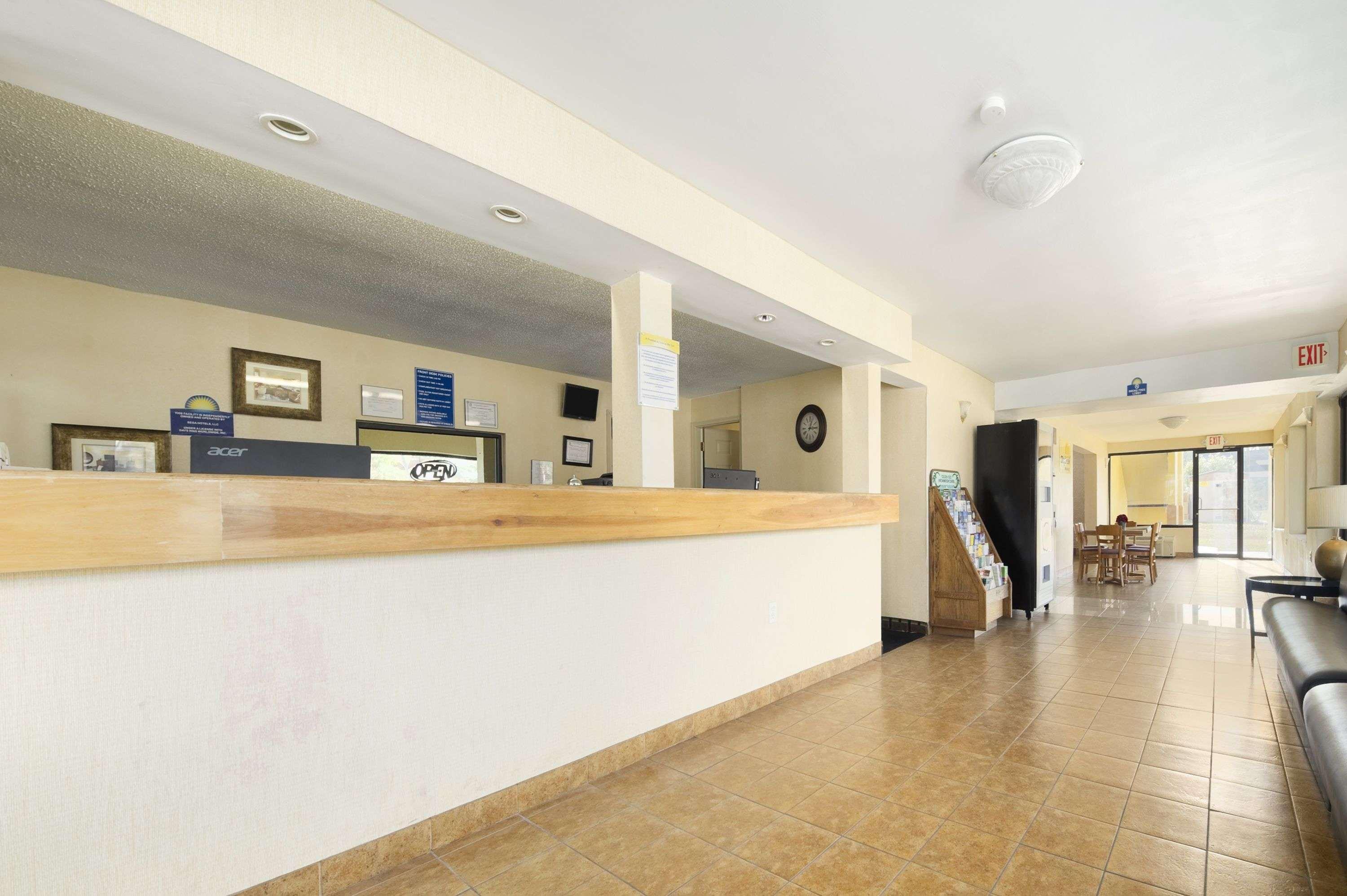 Days Inn By Wyndham Brunswick/St. Simons Area Exterior foto